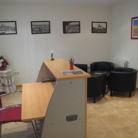 Hostal Alfajarin El Burgo de Ebro Εξωτερικό φωτογραφία