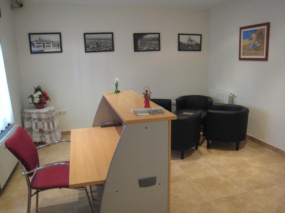 Hostal Alfajarin El Burgo de Ebro Εξωτερικό φωτογραφία
